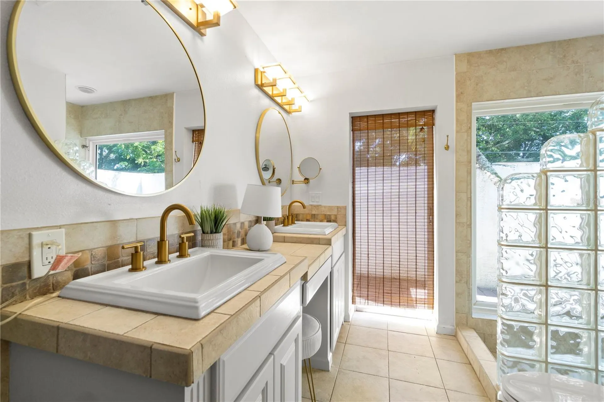 565 Sandy Hook Road Palm Harbor FL 34683