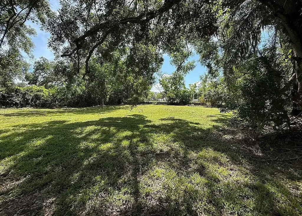 3902 E Hanlon Street Tampa FL 33604
