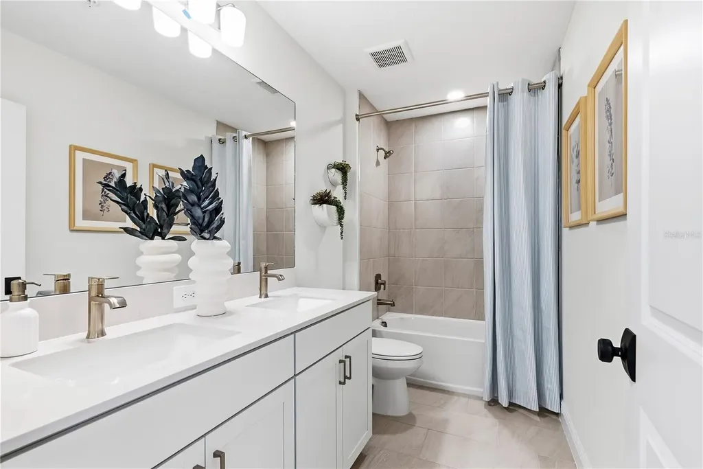 17718 Broadleaf Loop Venice FL 34293