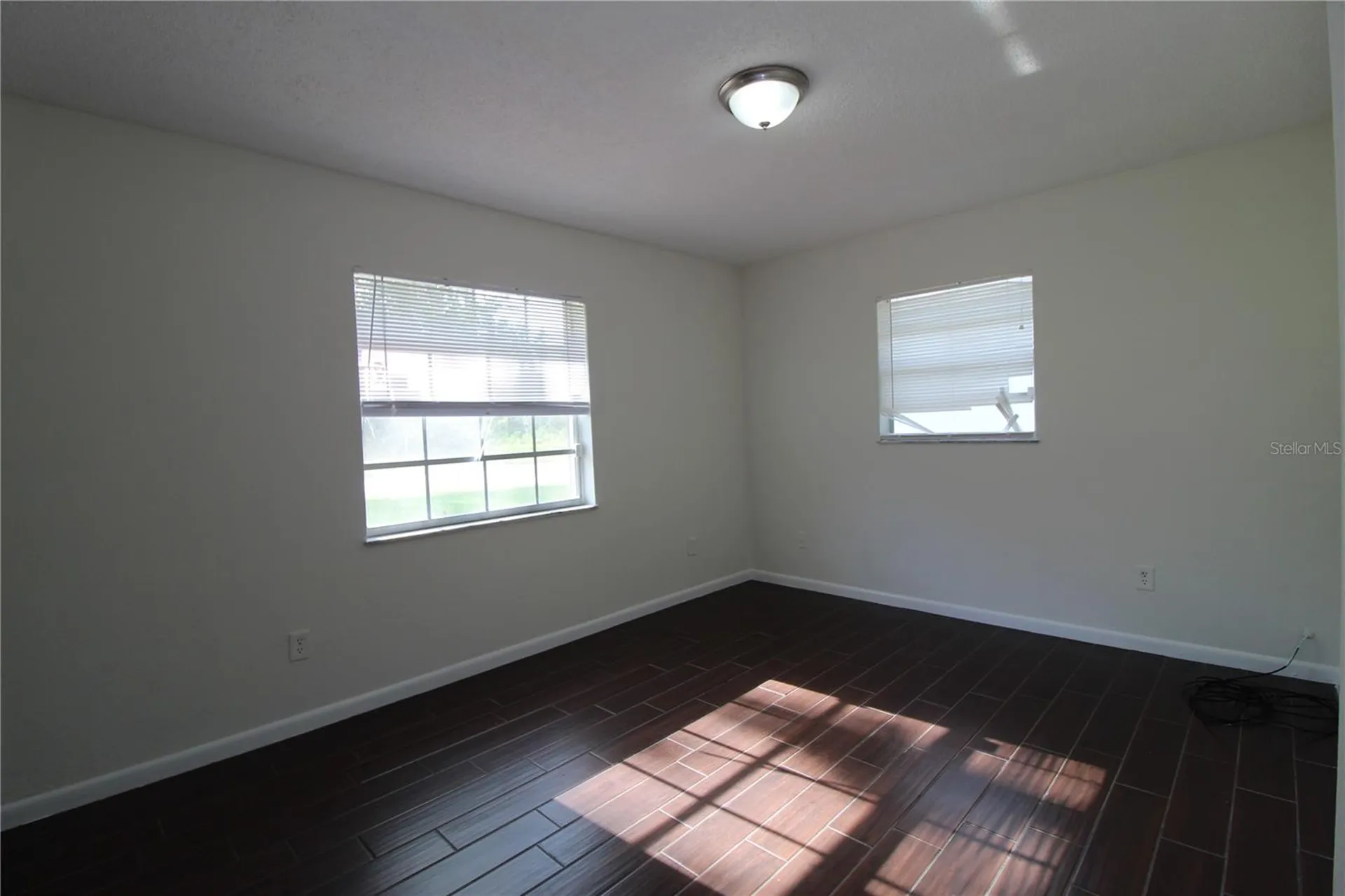 932 N Fairbairn Drive Deltona FL 32725
