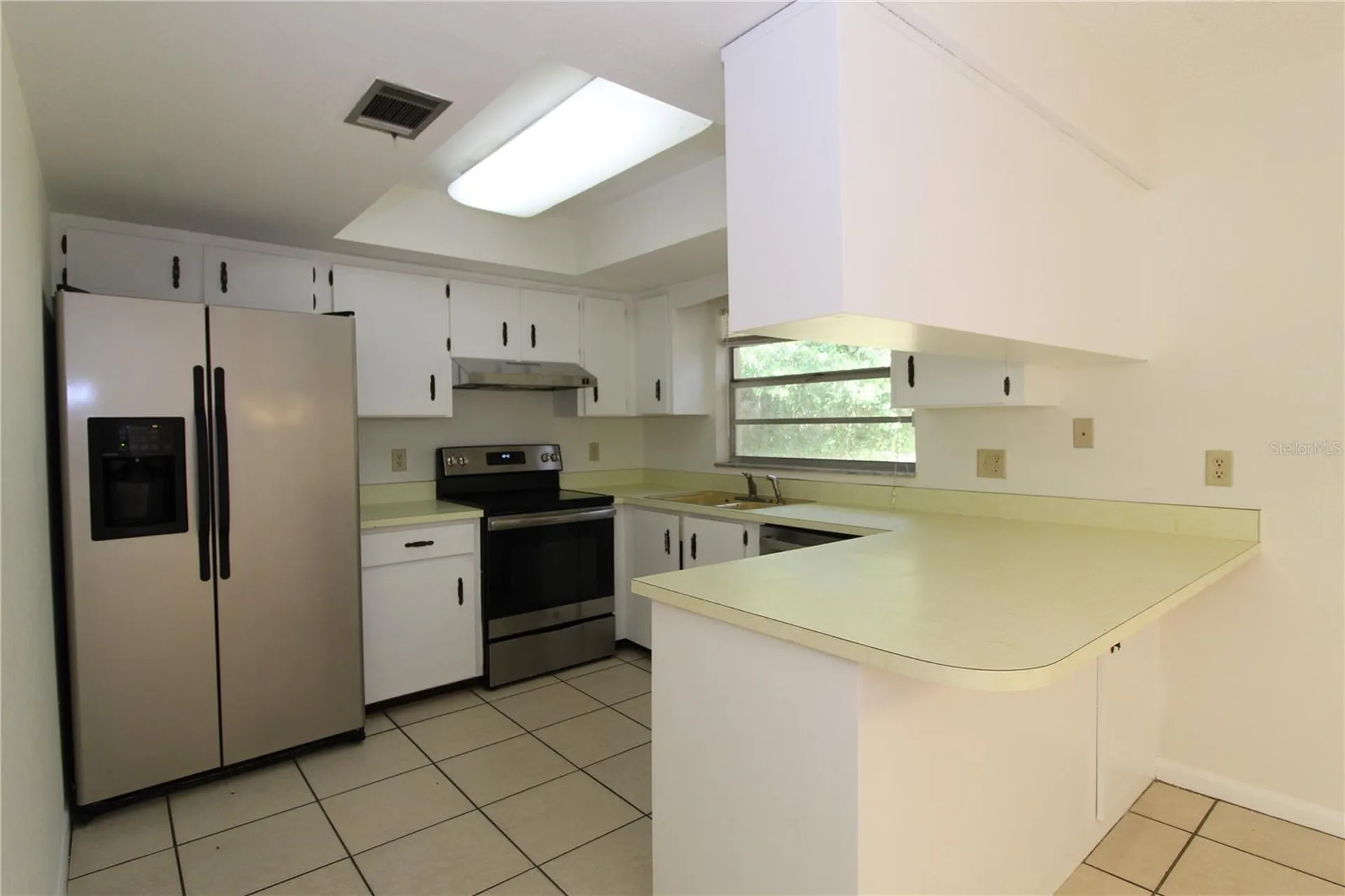 932 N Fairbairn Drive Deltona FL 32725
