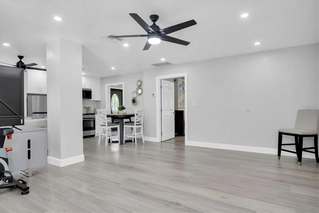 12844 74th Avenue Seminole FL 33776