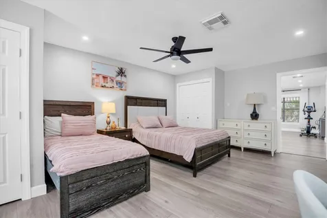 12844 74th Avenue Seminole FL 33776