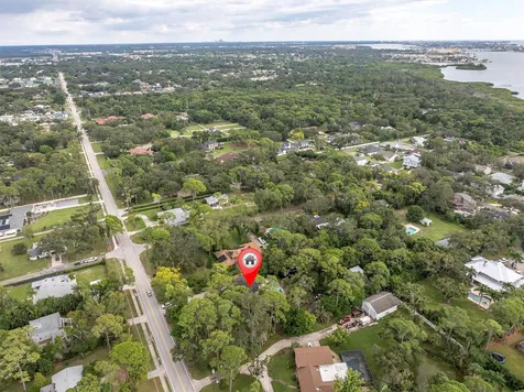 12844 74th Avenue Seminole FL 33776