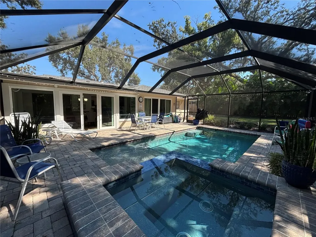 1214 21st Street W Bradenton FL 34205