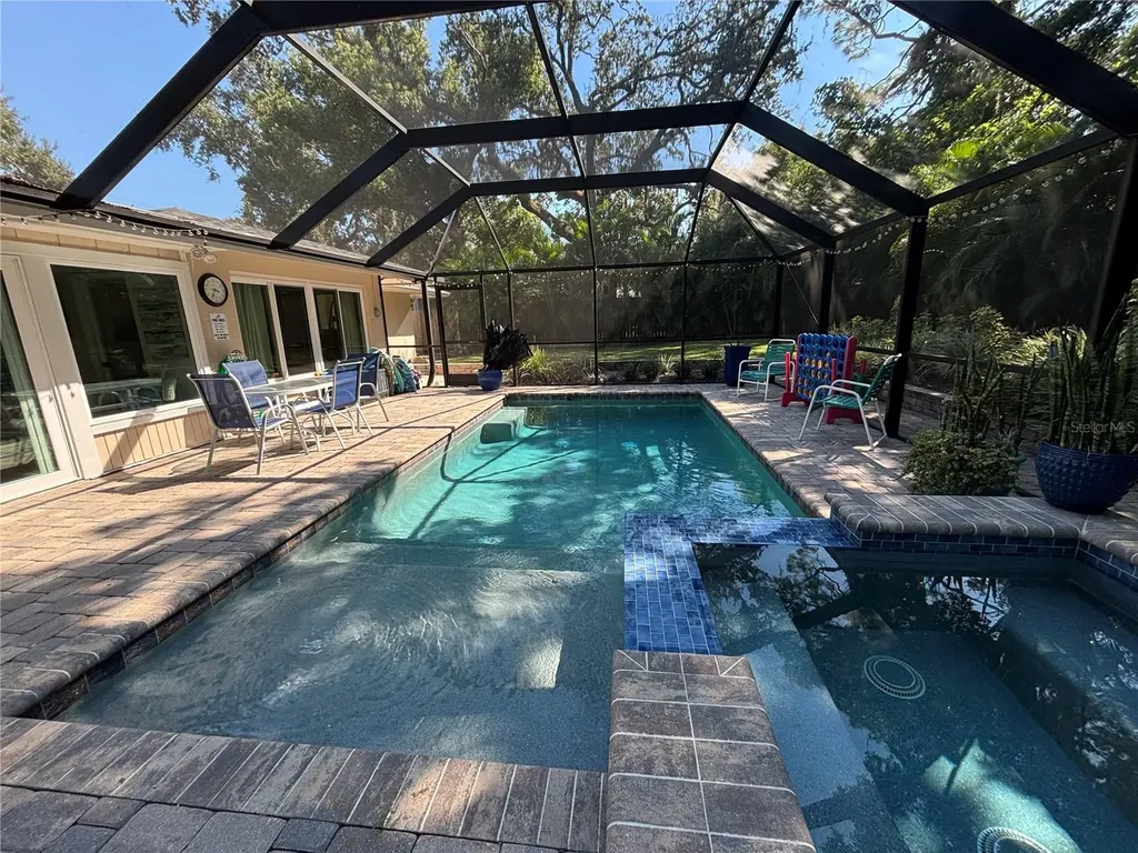 1214 21st Street W Bradenton FL 34205