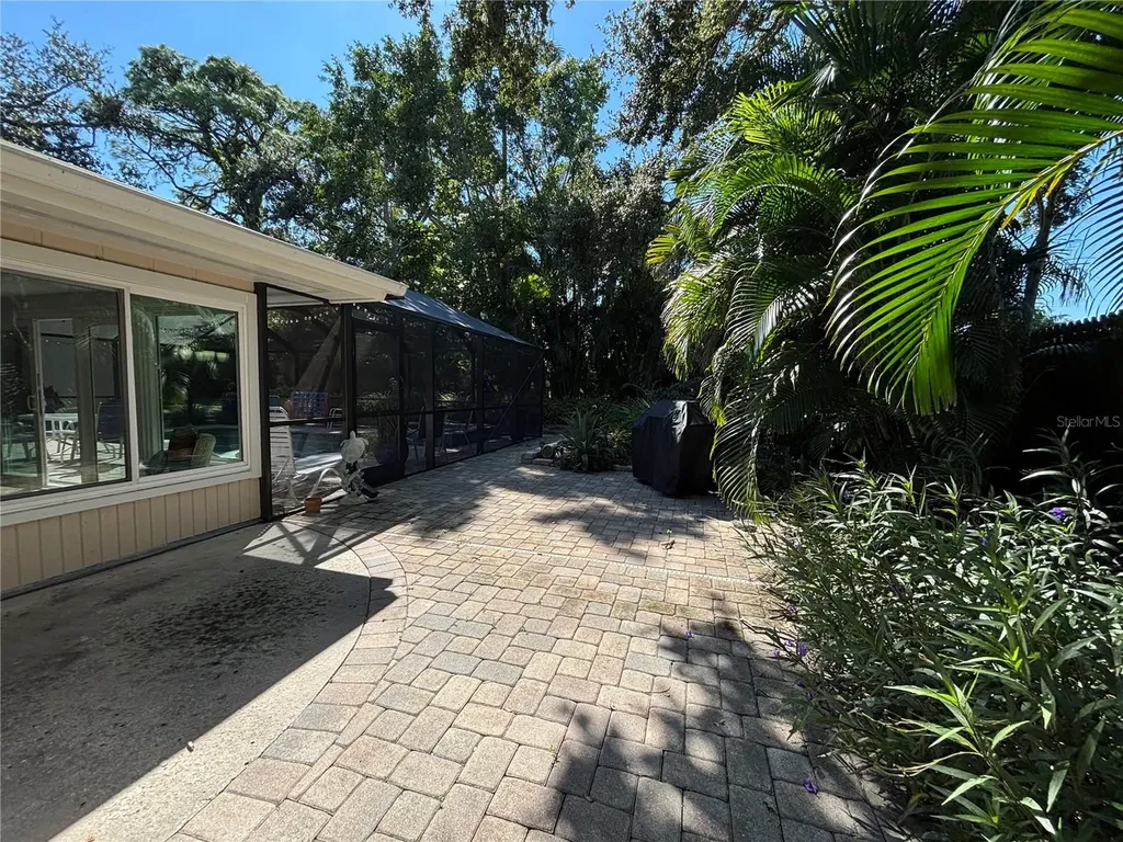 1214 21st Street W Bradenton FL 34205