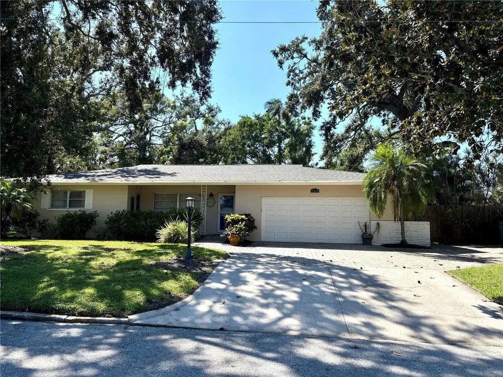 1214 21st Street W Bradenton FL 34205