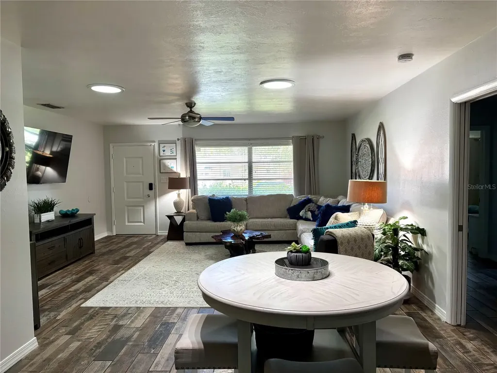 1214 21st Street W Bradenton FL 34205