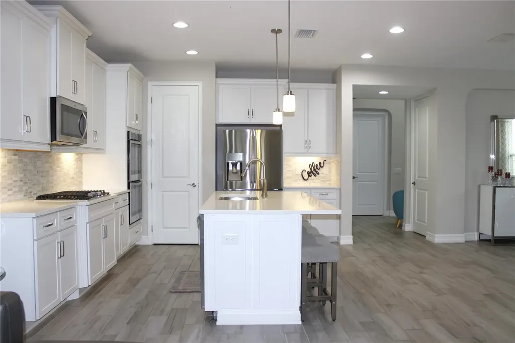 4614 Tramanto Lane Wesley Chapel FL 33543