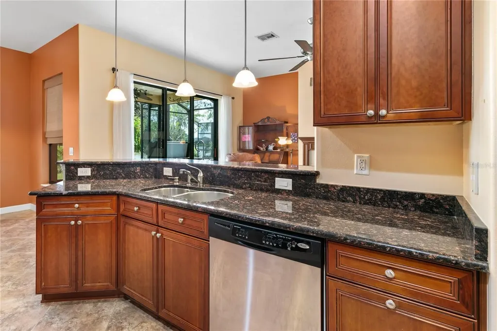 8860 Bridgeport Bay Circle Mount Dora FL 32757
