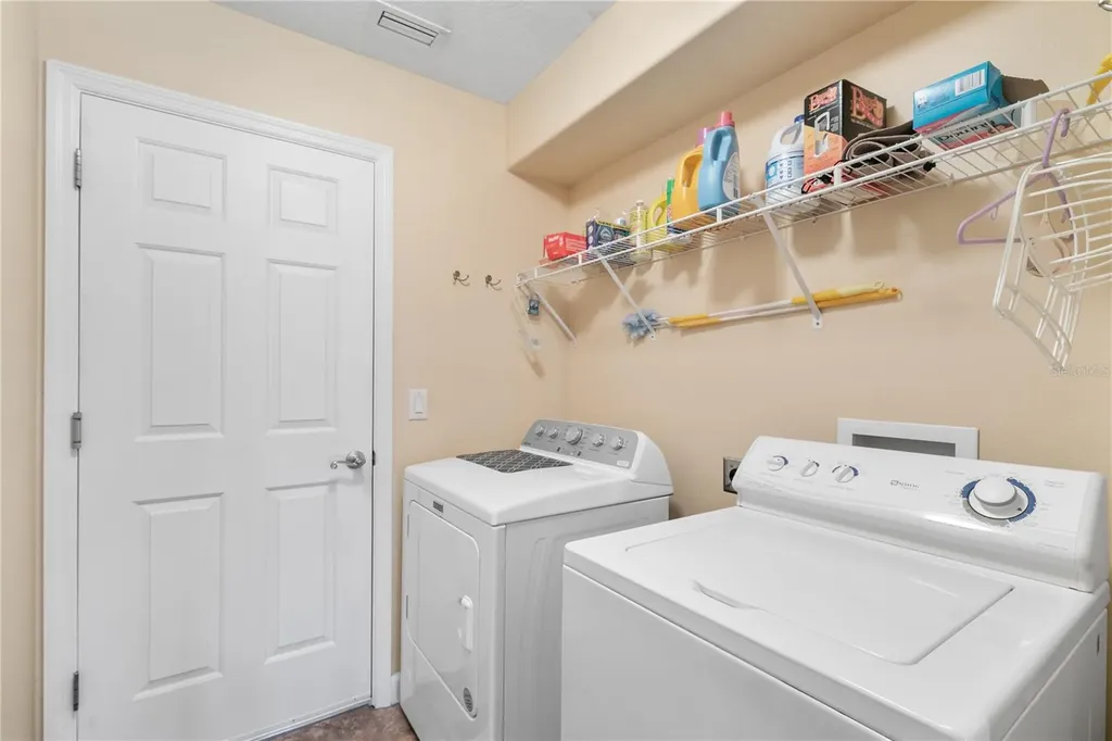 8860 Bridgeport Bay Circle Mount Dora FL 32757