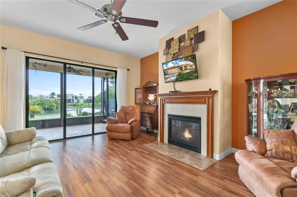 8860 Bridgeport Bay Circle Mount Dora FL 32757