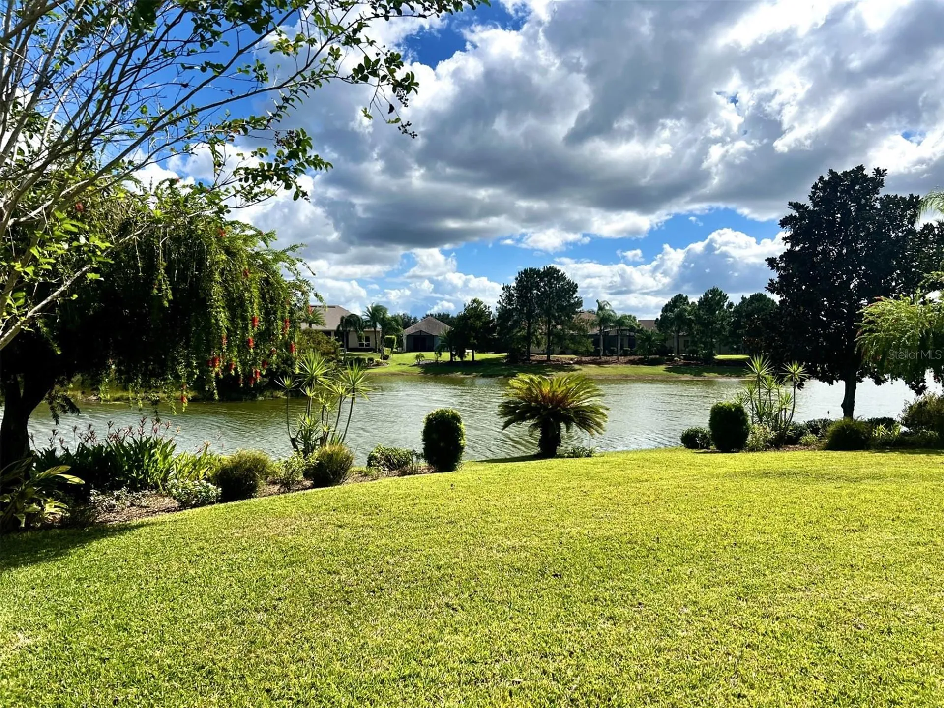 8860 Bridgeport Bay Circle Mount Dora FL 32757