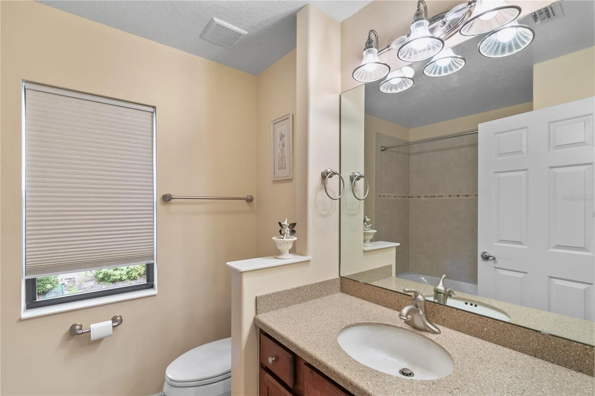 8860 Bridgeport Bay Circle Mount Dora FL 32757