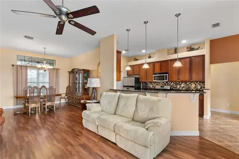 8860 Bridgeport Bay Circle Mount Dora FL 32757