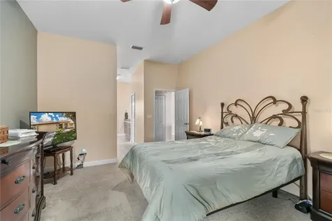 8860 Bridgeport Bay Circle Mount Dora FL 32757