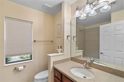 8860 Bridgeport Bay Circle Mount Dora FL 32757