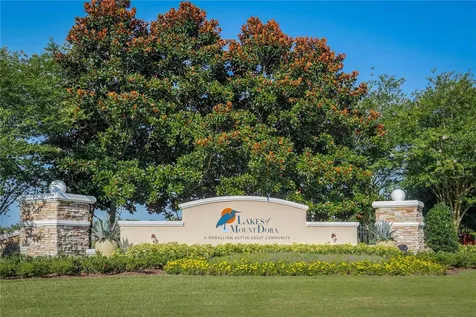 8860 Bridgeport Bay Circle Mount Dora FL 32757