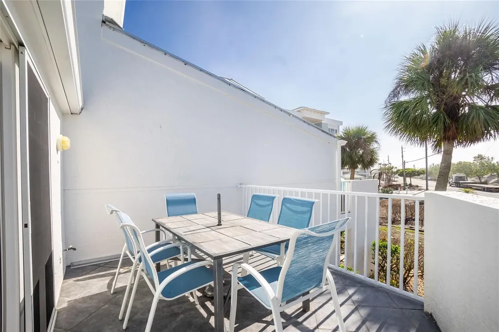 2255 N Beach Road Englewood FL 34223