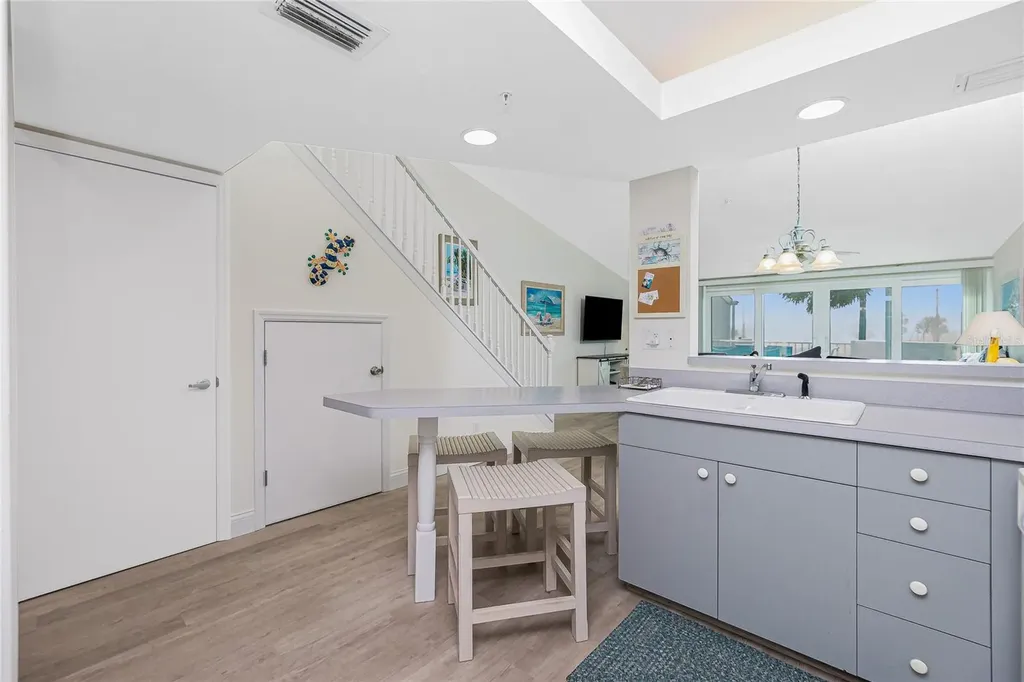 2255 N Beach Road Englewood FL 34223