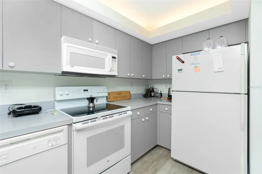 2255 N Beach Road Englewood FL 34223