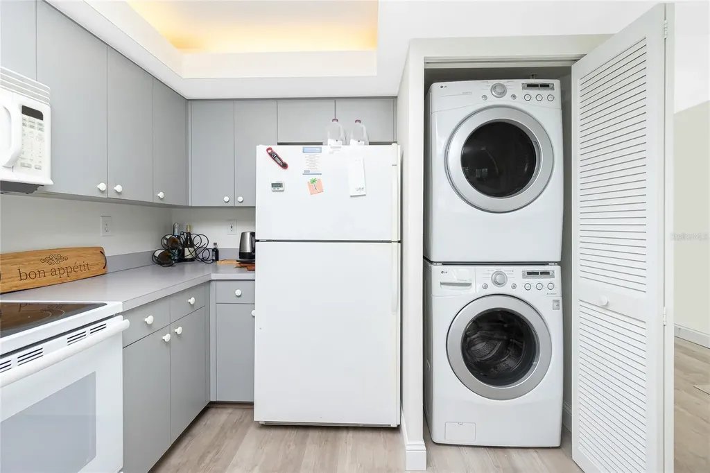 2255 N Beach Road Englewood FL 34223