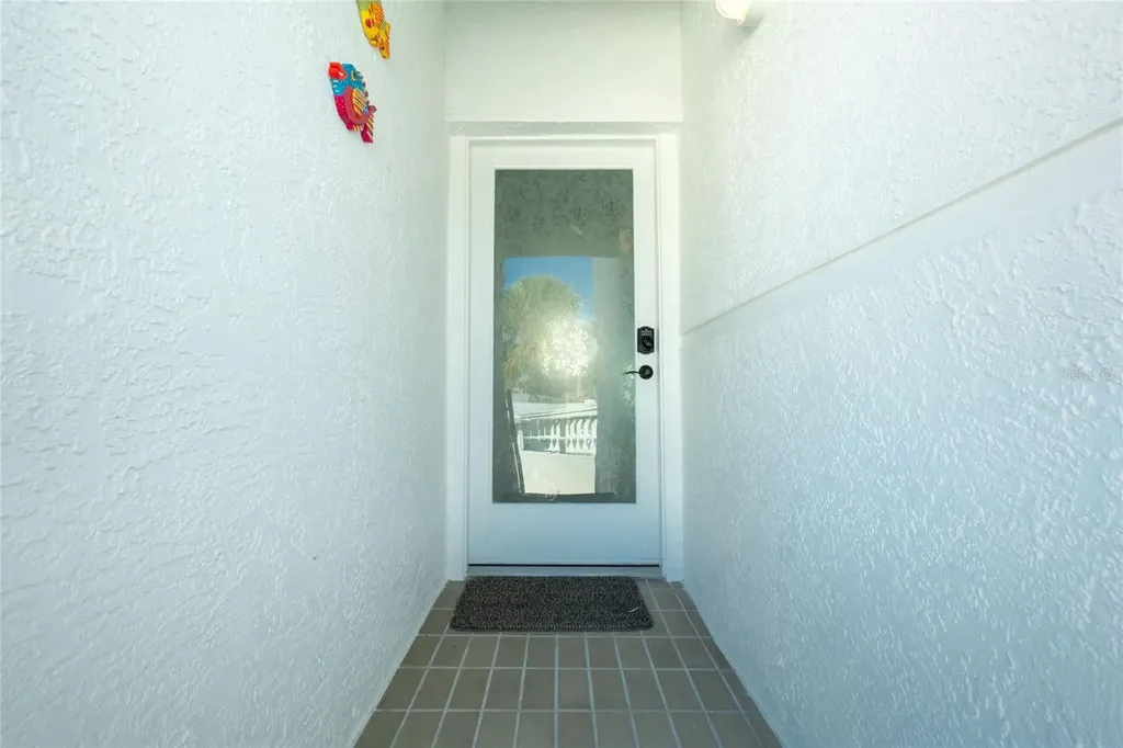 2255 N Beach Road Englewood FL 34223