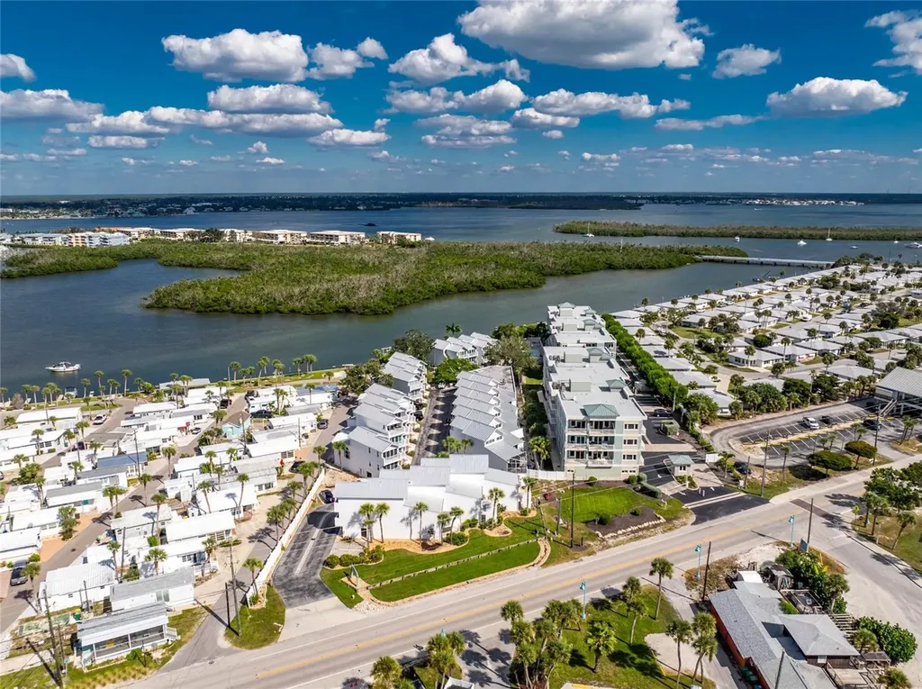 2255 N Beach Road Englewood FL 34223