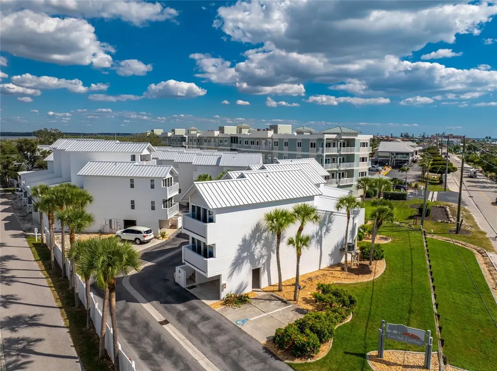 2255 N Beach Road Englewood FL 34223