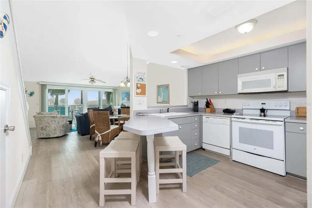 2255 N Beach Road Englewood FL 34223