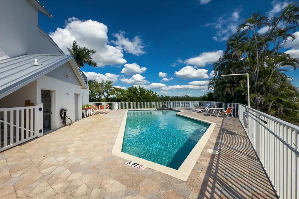 2255 N Beach Road Englewood FL 34223