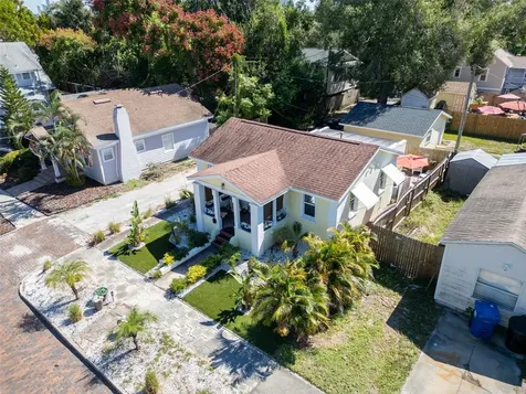 1022 10th Avenue N St Petersburg FL 33705