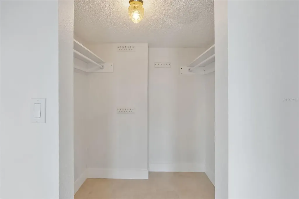719 Pinellas Bayway S St Petersburg FL 33715