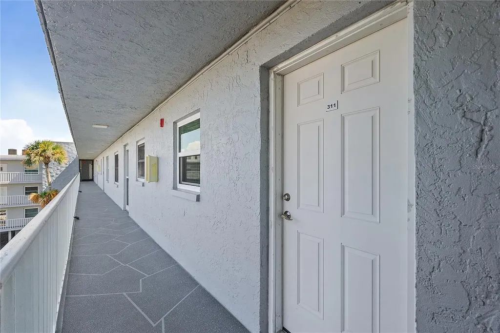 719 Pinellas Bayway S St Petersburg FL 33715