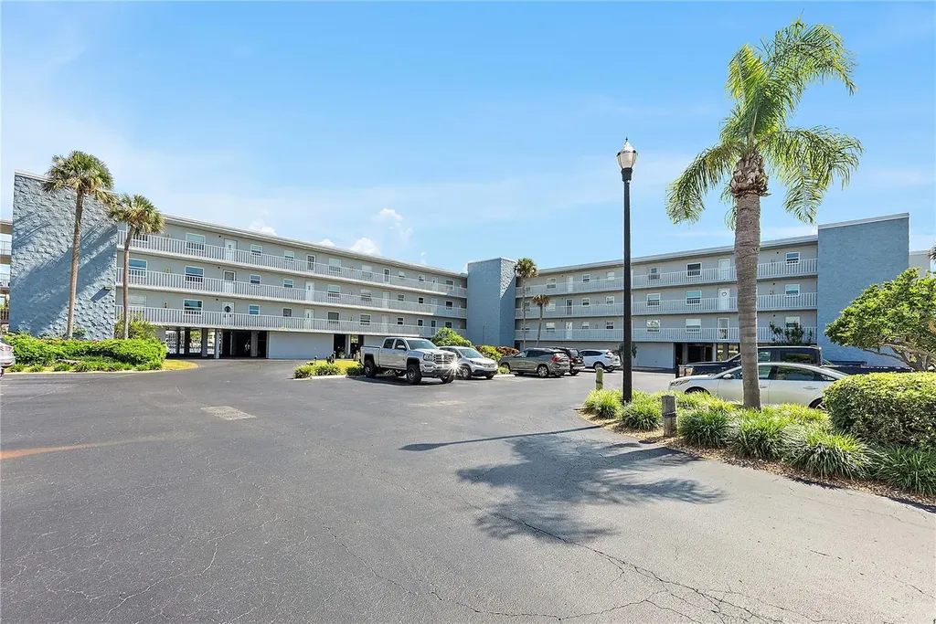 719 Pinellas Bayway S St Petersburg FL 33715