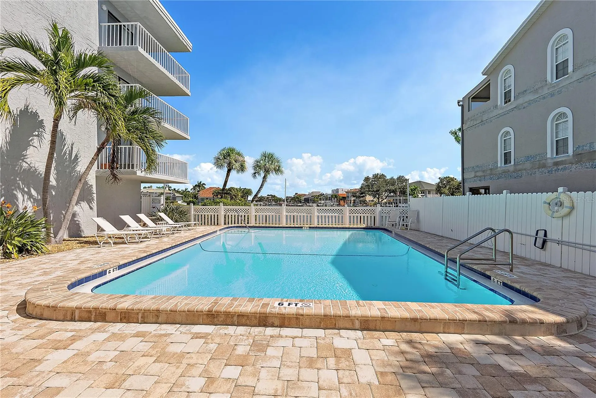 719 Pinellas Bayway S St Petersburg FL 33715