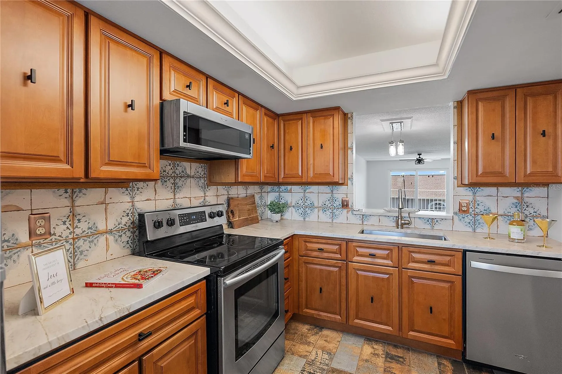719 Pinellas Bayway S St Petersburg FL 33715