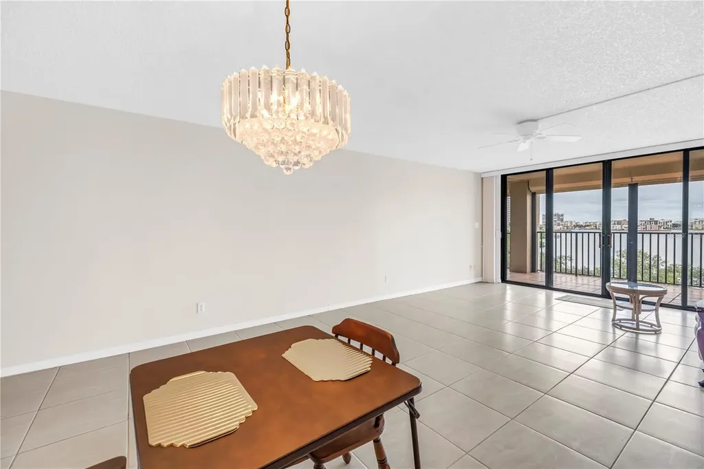 7037 Sunset Drive S South Pasadena FL 33707