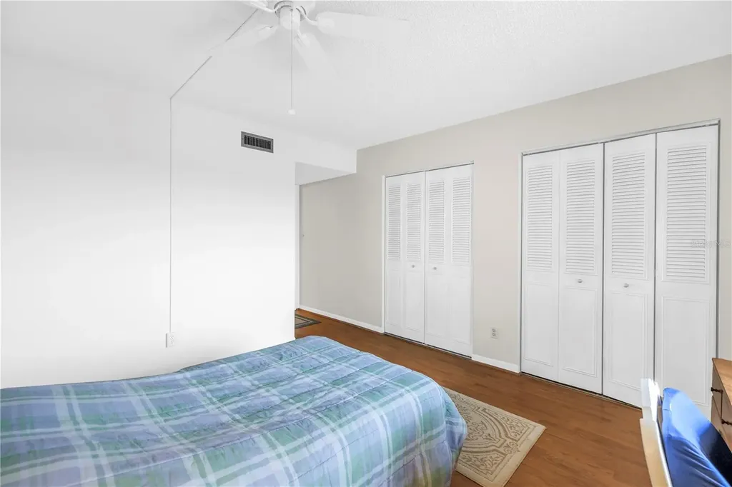 7037 Sunset Drive S South Pasadena FL 33707