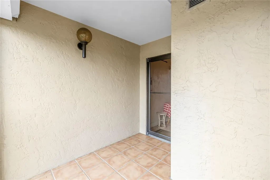 7037 Sunset Drive S South Pasadena FL 33707