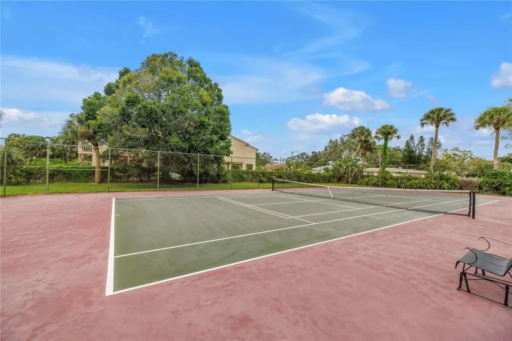 7037 Sunset Drive S South Pasadena FL 33707