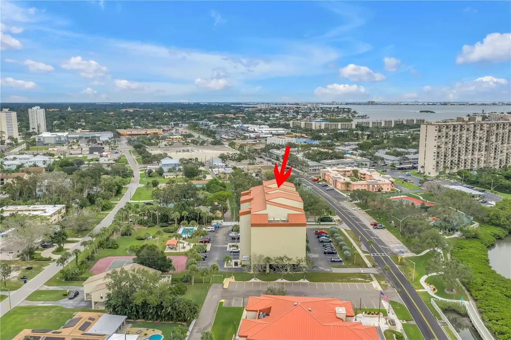 7037 Sunset Drive S South Pasadena FL 33707