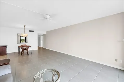 7037 Sunset Drive S South Pasadena FL 33707