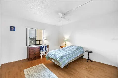 7037 Sunset Drive S South Pasadena FL 33707