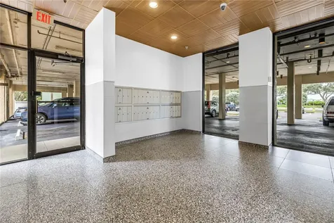 7037 Sunset Drive S South Pasadena FL 33707