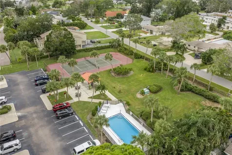 7037 Sunset Drive S South Pasadena FL 33707