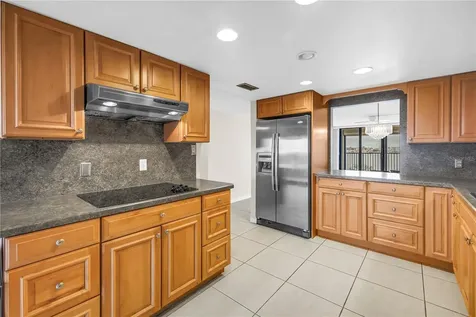 7037 Sunset Drive S South Pasadena FL 33707