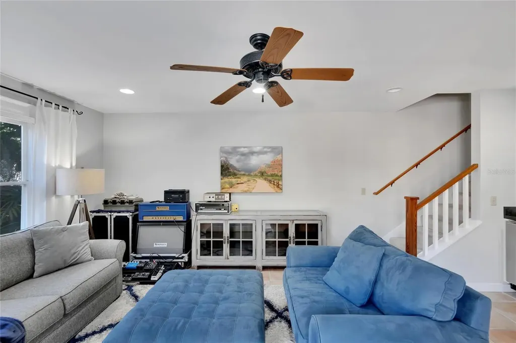 3006 W Harbor View Avenue Tampa FL 33611