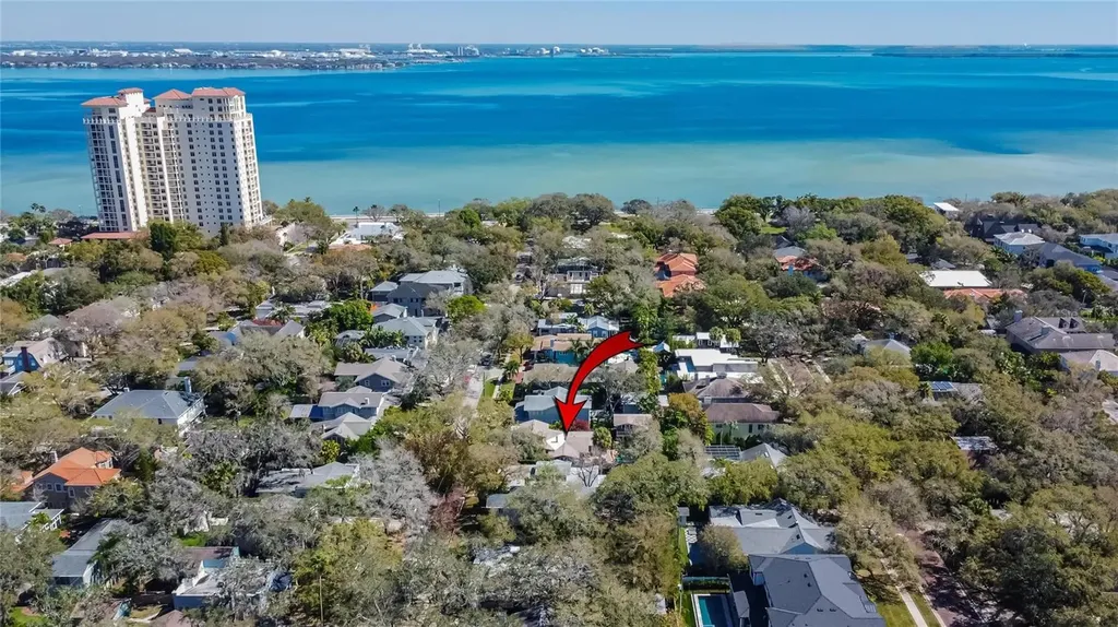 3006 W Harbor View Avenue Tampa FL 33611